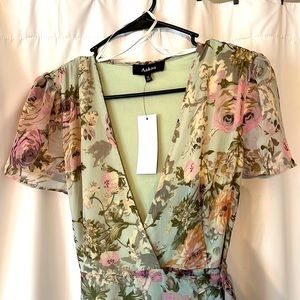 **BRAND NEW W/TAGS** Floral wrap dress
